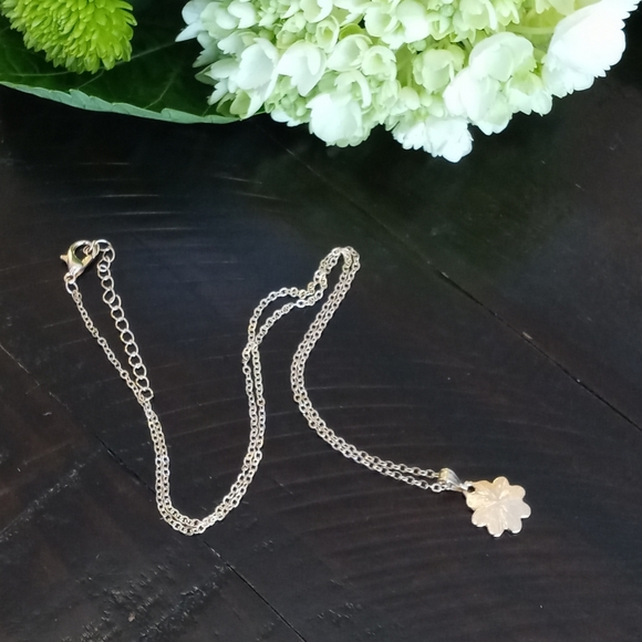 BOGO🆓 | NWT Evil Eye Protection Daisy Necklace - Picture 3 of 6